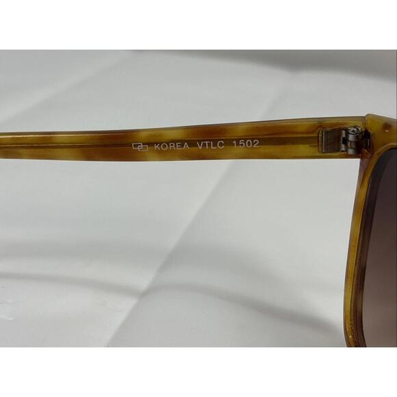 Liz Claiborne Square Light Tortoise Shell Sunglasses - Picture 5 of 8